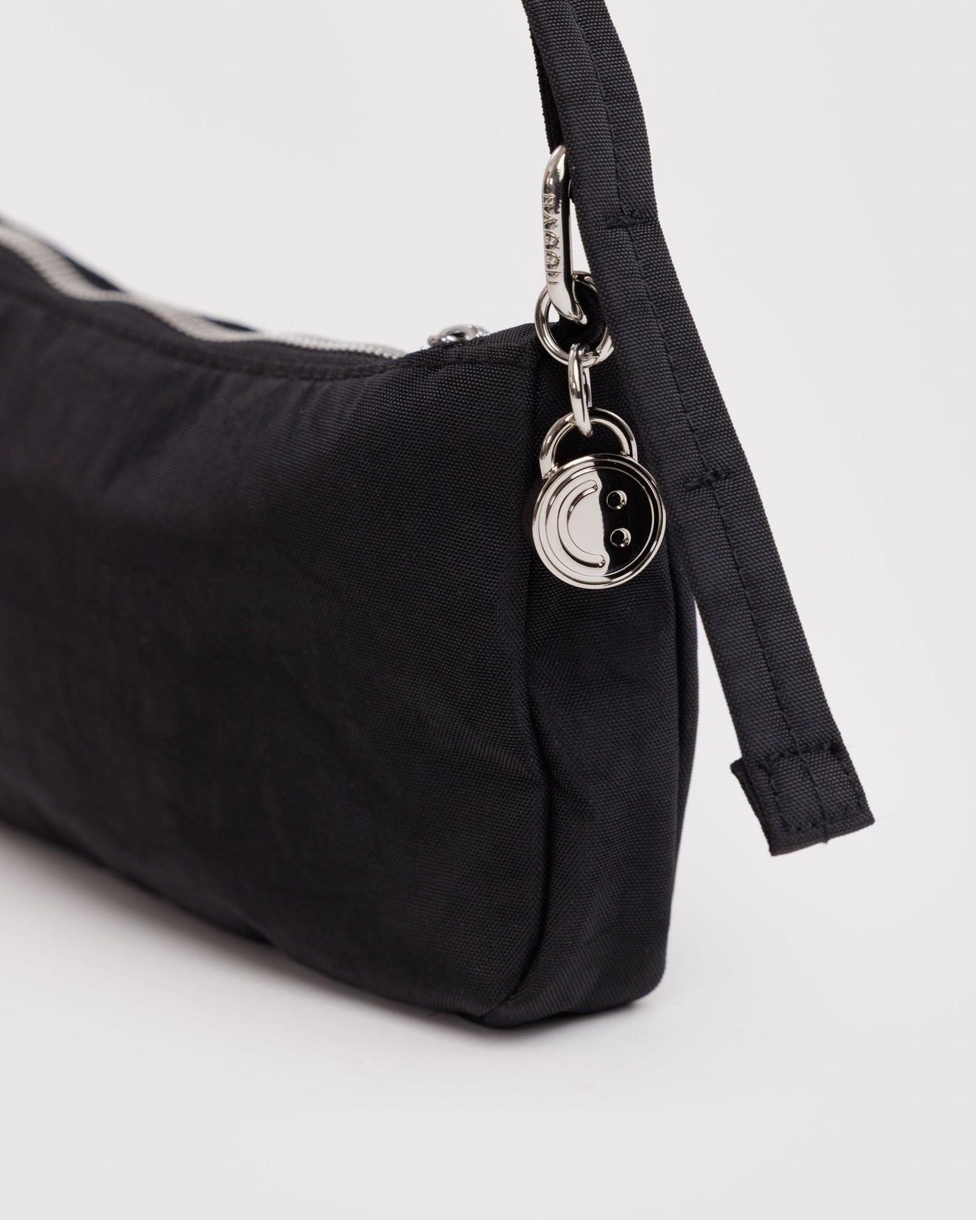 Nylon Pochette
